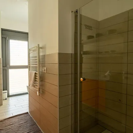 The Best Rent - Spacious Four-bedroom Close To Forlanini Distrct Lejlighed Milano