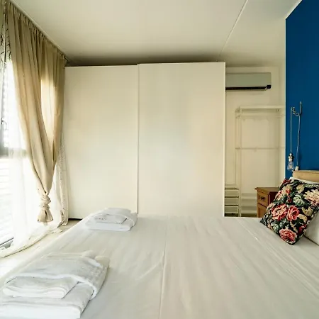The Best Rent - Spacious Four-bedroom Close To Forlanini Distrct Lejlighed *
